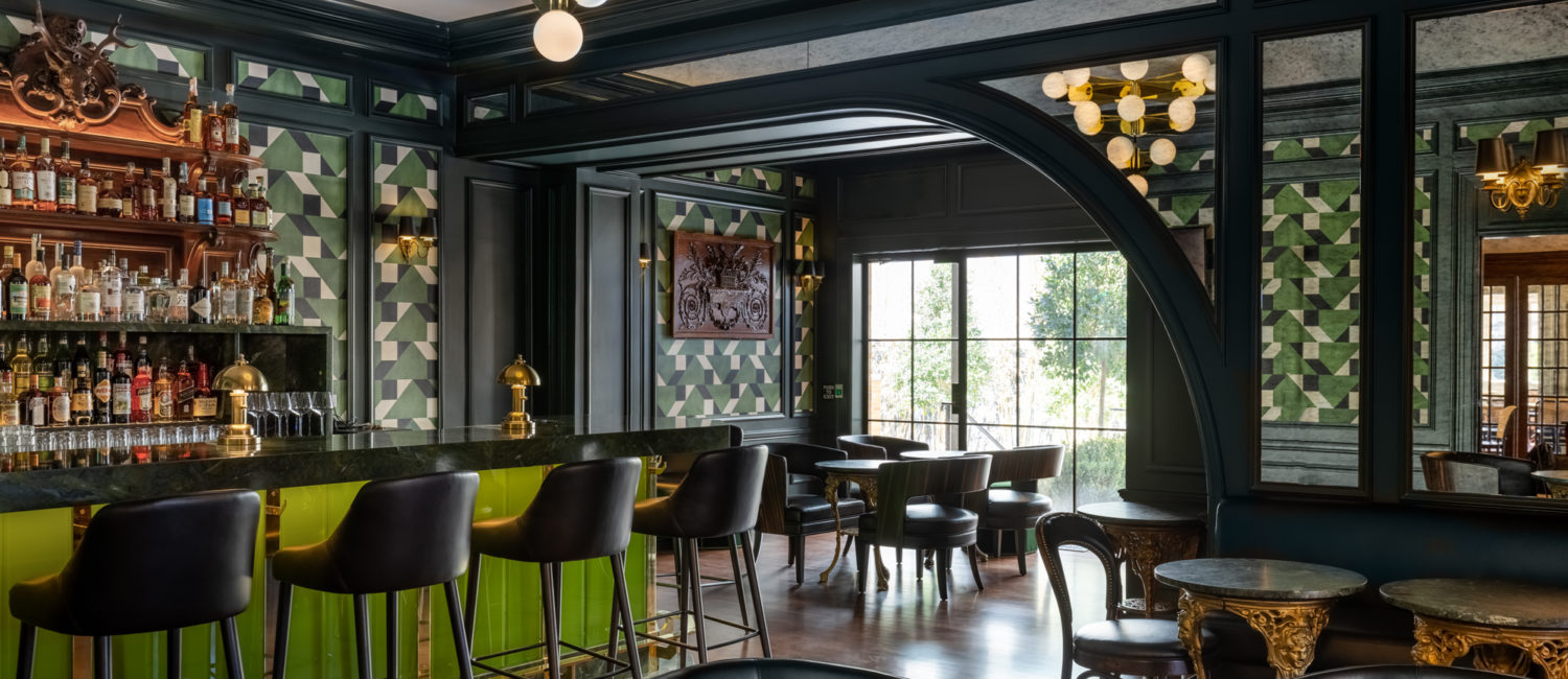 BarNo3 – Seating with Terrace Entrance