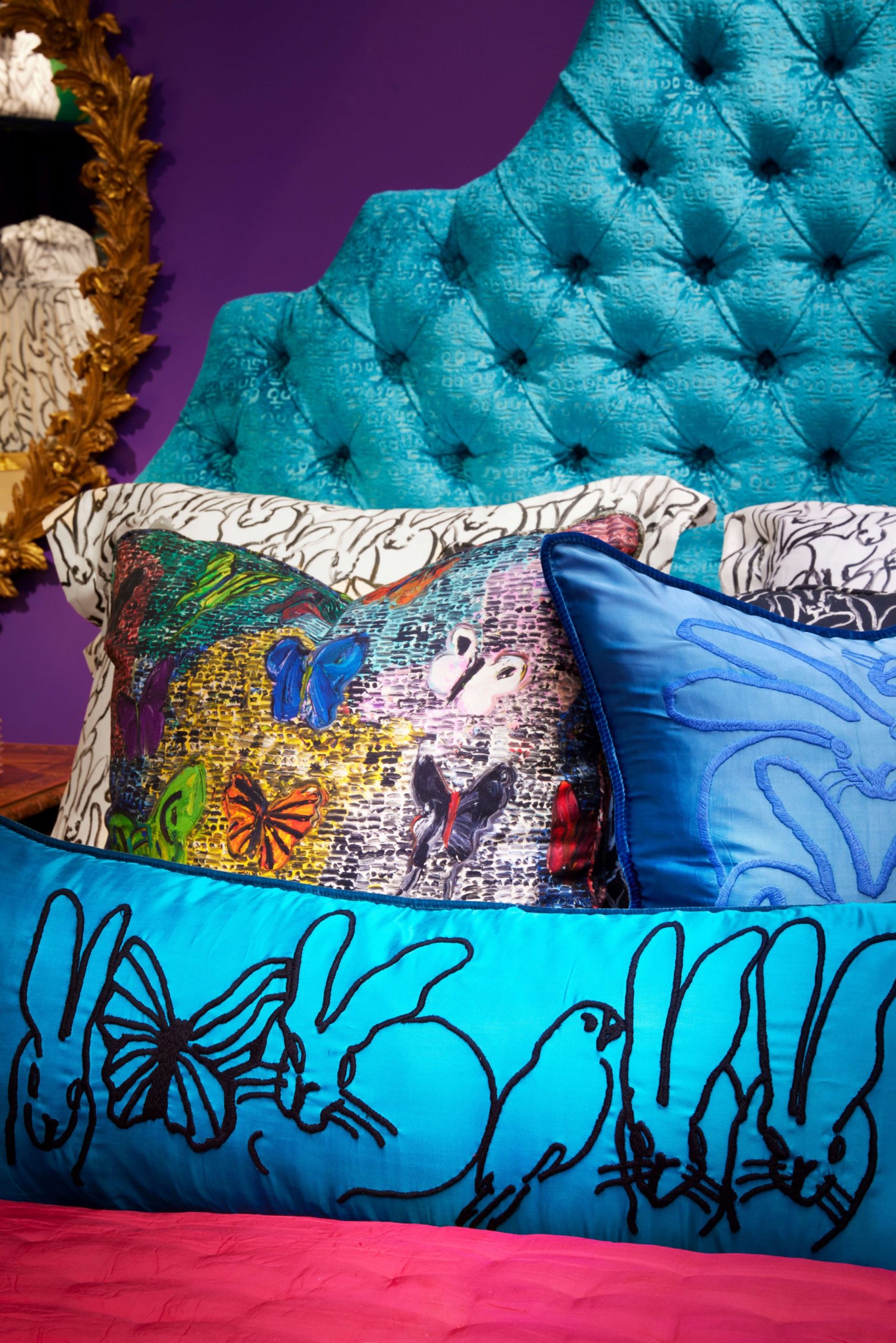 Bergdorfs_Hunt_Slonem_063A