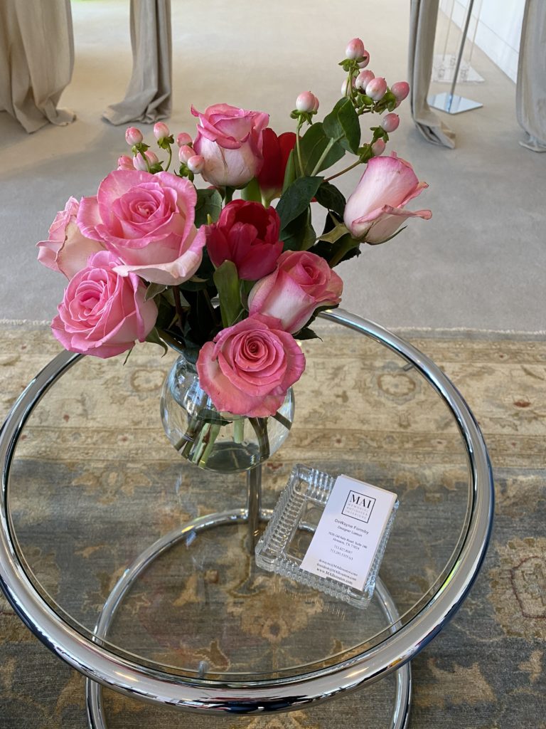 A bouquet of roses adds a floral flourish to the private salon in Tootsies.
