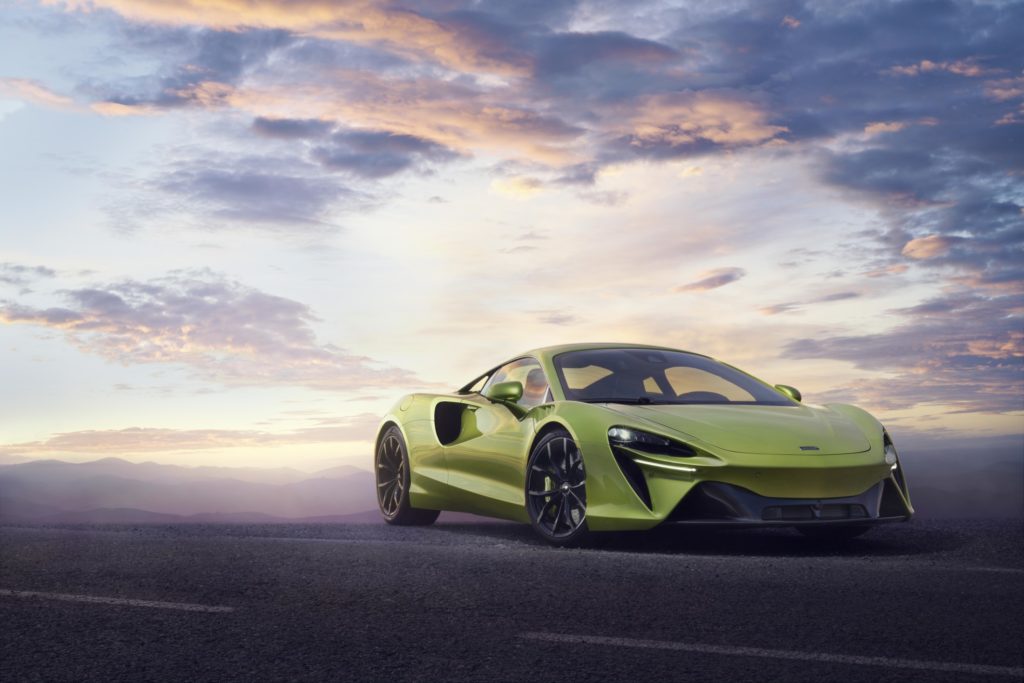 McLaren Artura hybrid