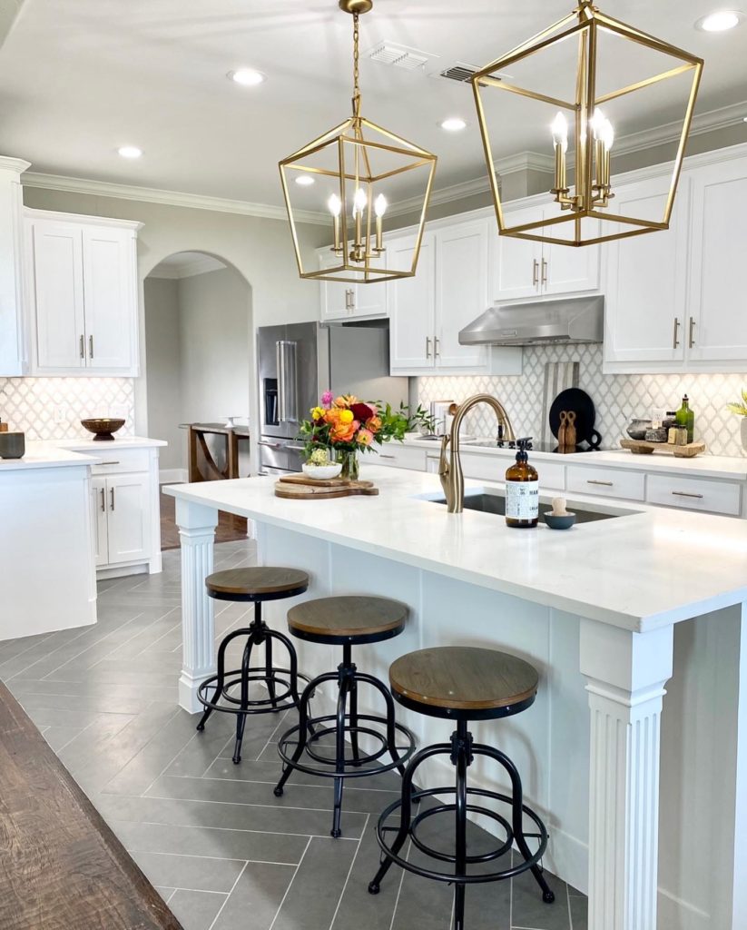 HGTV's Newest Star is a Redheaded Dallas Dynamo Who Doesn't Make