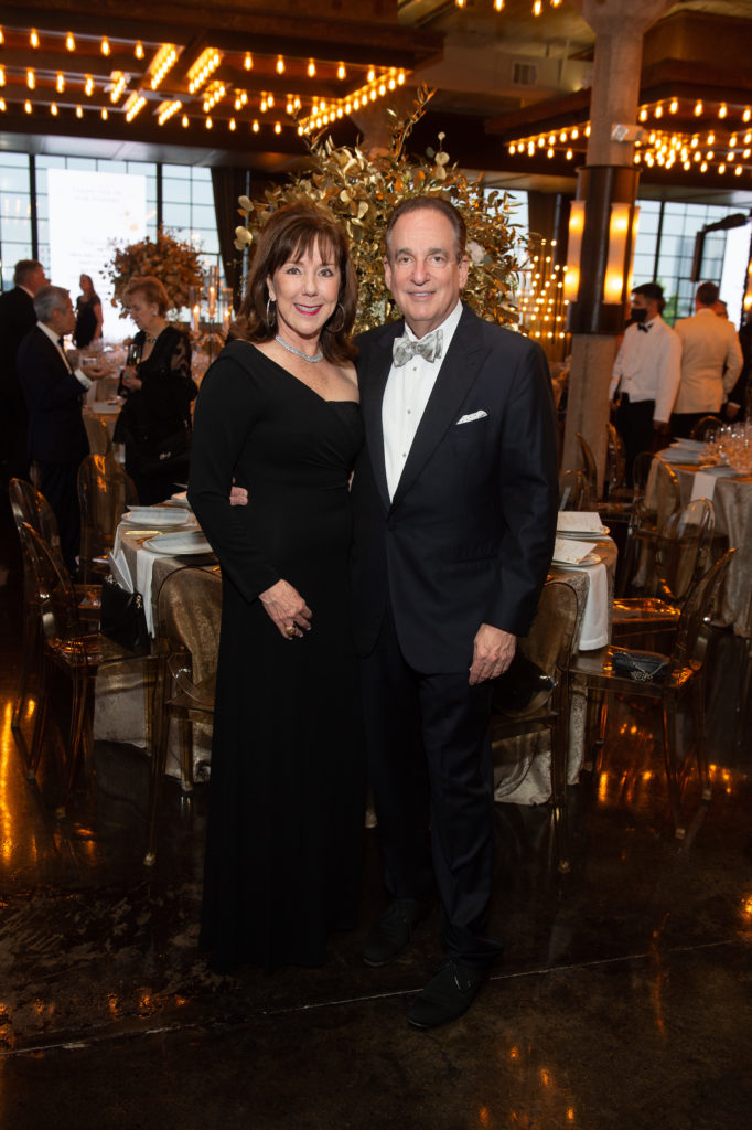 Elizabeth & Alan Stein at the Houston Symphony Wine Dinner & Collector's Auction (Photo by Wilson Parrish)