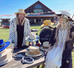 Tyler Hay Wild, Teressa Foglia