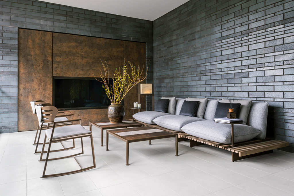 Walking into the Giorgetti is like stepping into the pages of the design catalog of one of Italy’s most admired heritage brands.