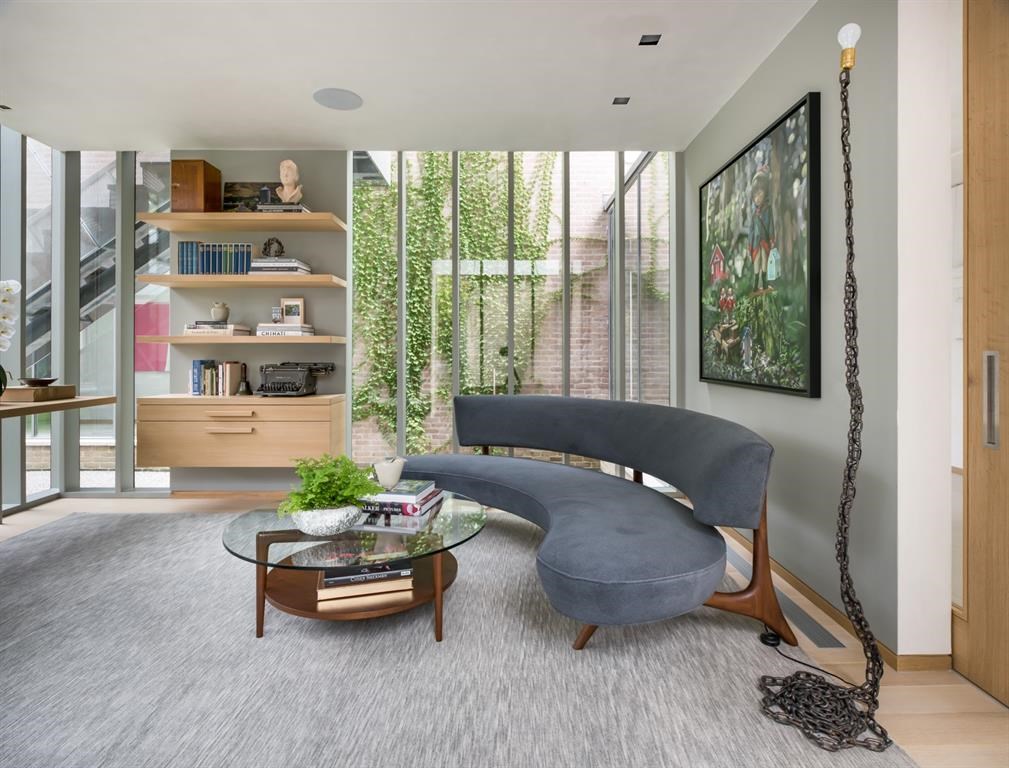 Interior designer Wendy Konradi outfitted the modern home with clean, complementary finds. 