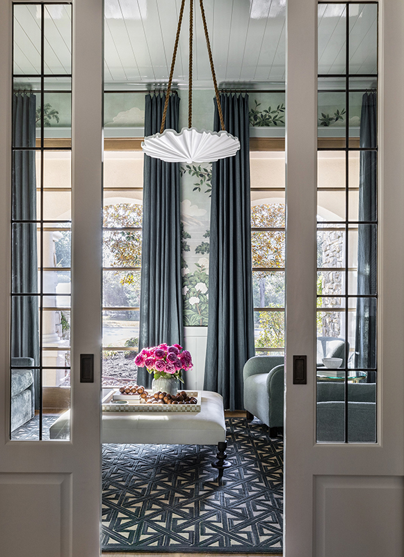 Winning Entry (TIE), Singular Space – Living or Great Room, Entertainment, Recreation Room: Marie Flanigan Interiors