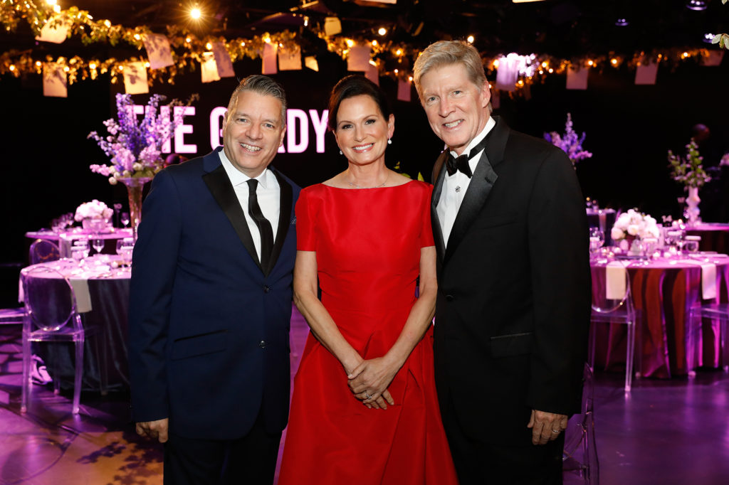 Stages artistic director Kenn McLaughlin, gala chairs Cabrina & Steven Owsley (Photo by Priscilla Dickson)