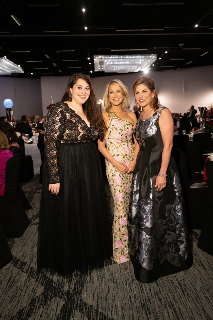 Lia Vallone, Leslie Siller, Cynthia Wolff at the Virtuosi of Houston 25th anniversary gala. (Photo by Daniel Ortiz)