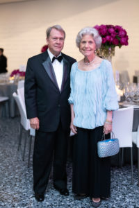 Steve Pearce; Beth Robertson; Photo by Daniel Ortiz