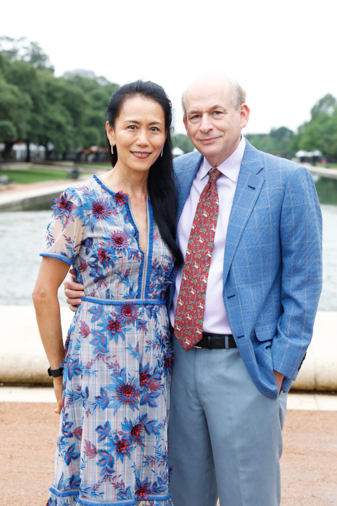 Y. Ping Sun & David Leebron at the Hermann Park Conservancy Evening in the Park (Photo by Priscilla Dickson)