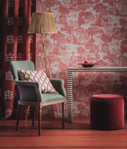 Oka Calverton dining chair, Magnate console, Gradua floor lamp, Costelleni ottoman.