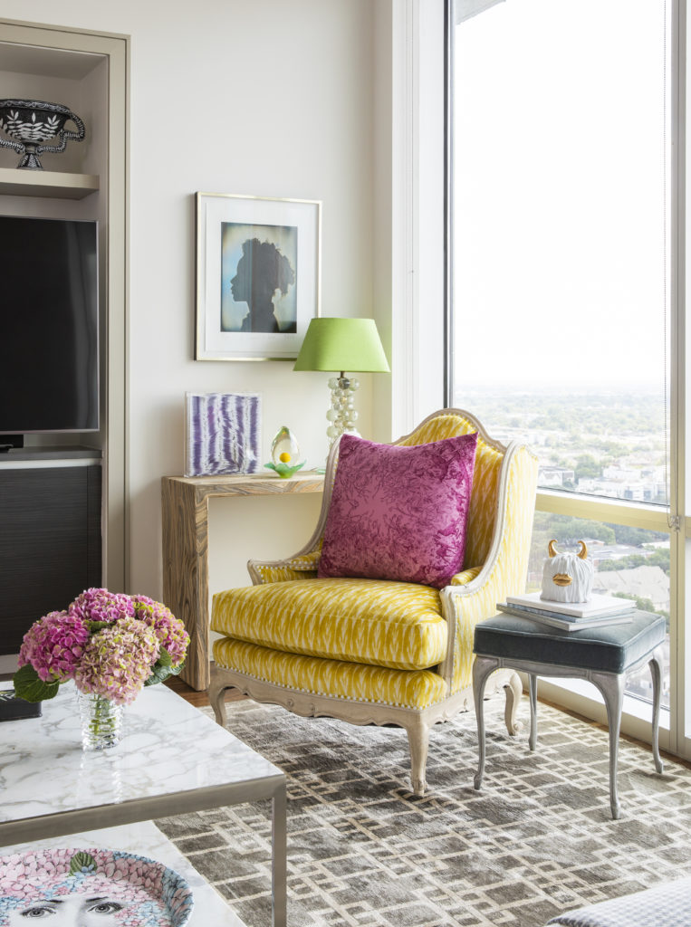 Bright colors punctuate the rooms throughout Karen Pulaski's home. (Photo by Julie Soefer)