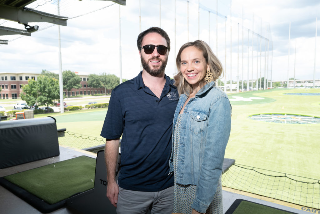 Alex Pichon, Courtney Isaak