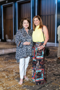 Beth and Cynthia Wolff (Photo by Daniel Ortiz)