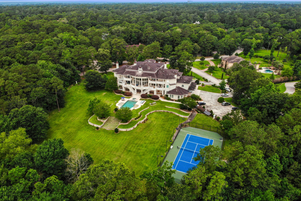 This Northside Drive Estate offers an Escape Like No other - Buckhead, image size:1200x800