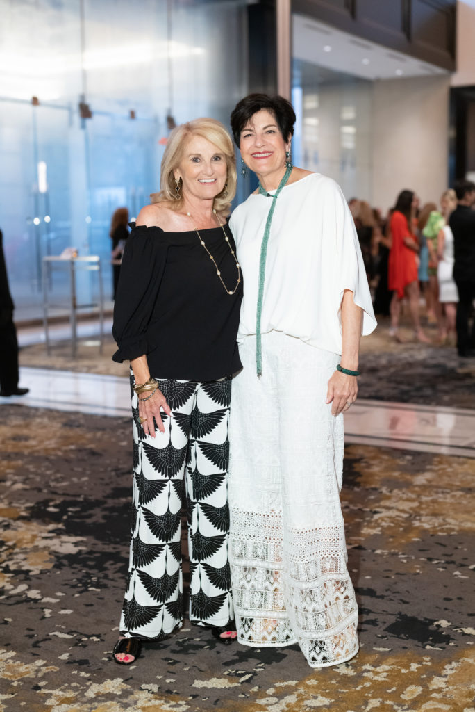 Denise Monteleone and Ellie Francisco at the Theorem Sauvignon Blanc party at the Post Oak Hotel  (Photo by Daniel Ortiz)