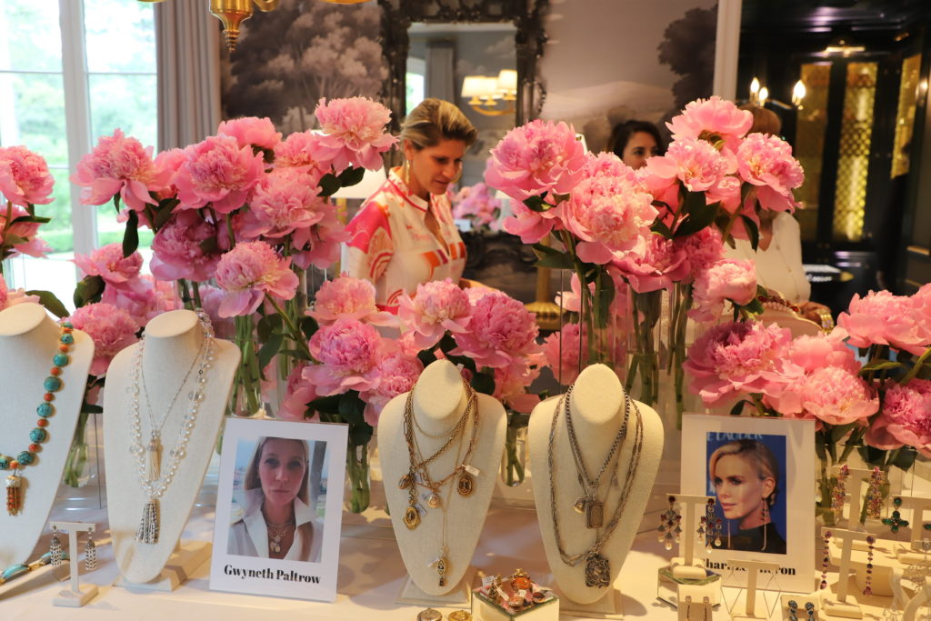 Florals from Taylor DeMartino of DeMartino Design Group filled Greggory Burke's smashing home. (Photo by Lilly Oren)