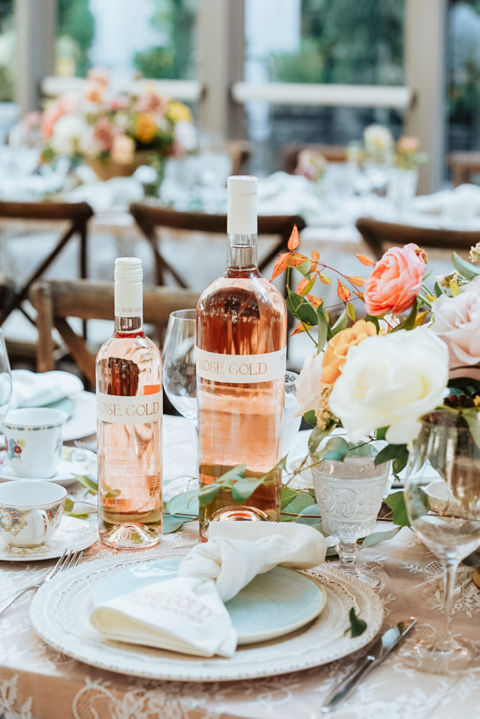 P.O.S.H. Couture Rentals makes hosting at-home events effortless. Design by MO&CO Custom Events with Hannah Vista Photography.