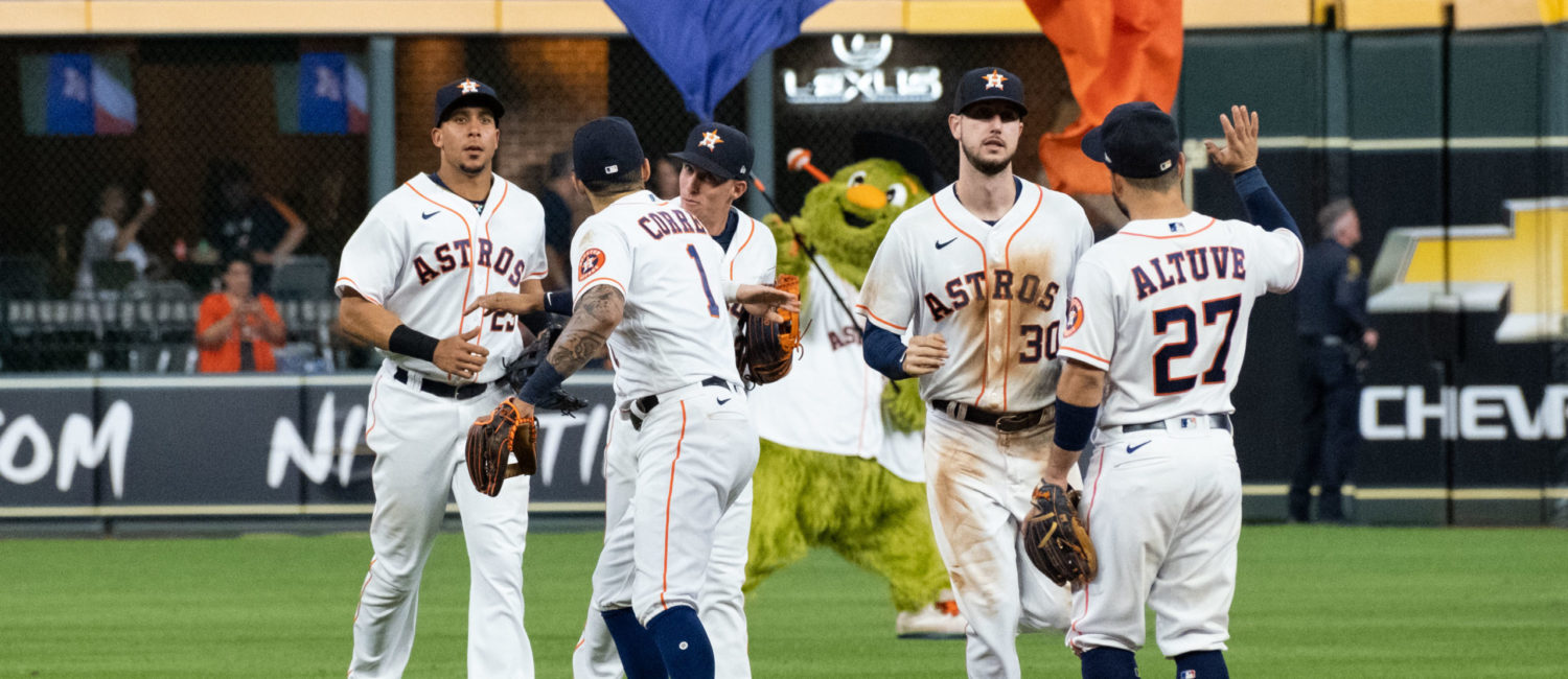 Houston Astros beat the Cleveland Indians at Minute Maid Park