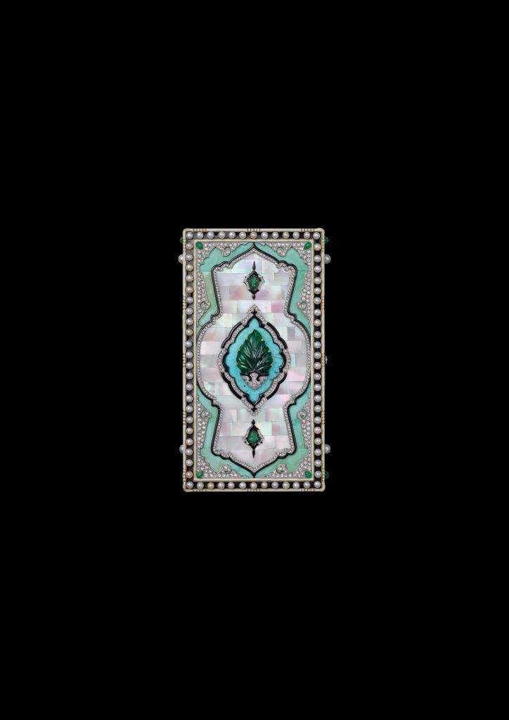 Vanity case with gold, platinum parquetry of mother-of-pearl and turquoise, emeralds, pearls, diamonds, and black and cream enamel, Cartier Paris, 1924 (Photo by Nils Herrmann, Cartier Collection © Cartier)
