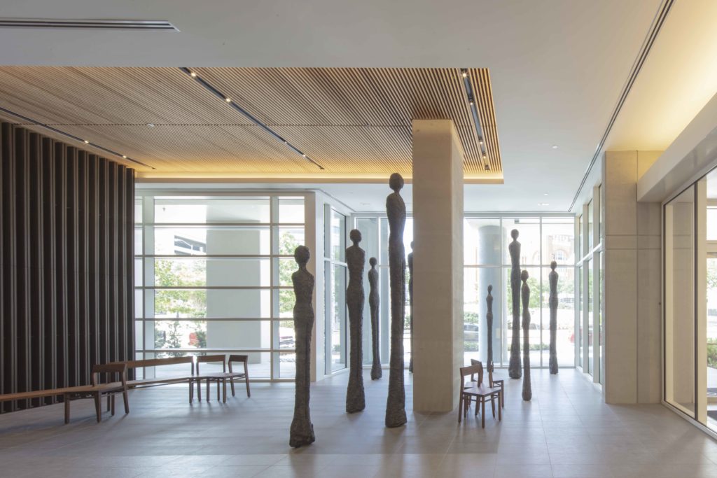 The Victor lobby features all kinds of art, including this arresting sculpture. (Photo by  Eric Laigne)