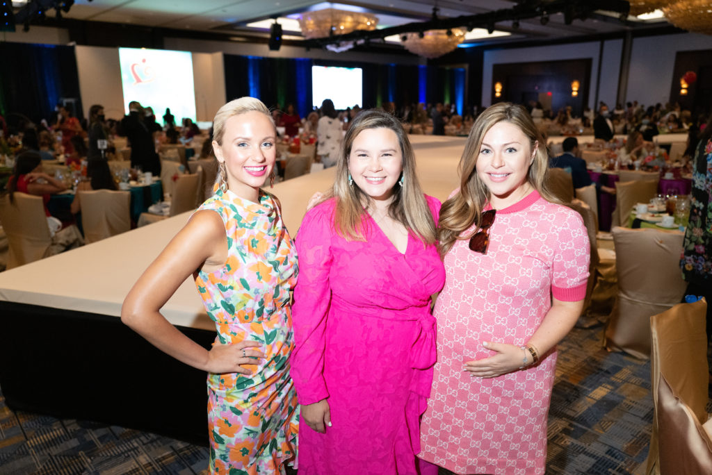 Alessandra Postema, Mari Glass, Lexi  Marek at the Latin Women's Initiative luncheon (Photo by Daniel Ortiz)