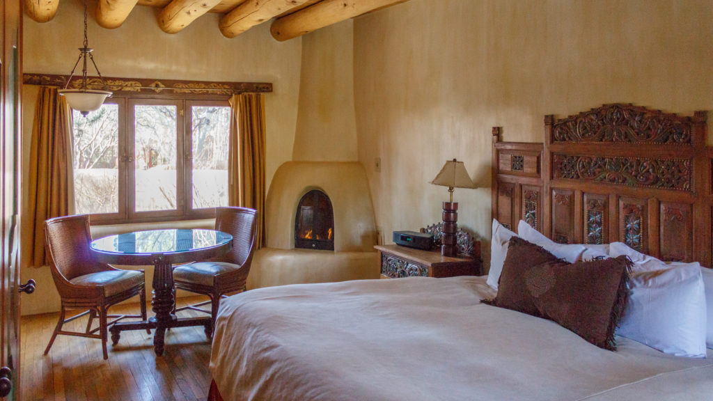 At El Monte Sagrado, rooms range from Native American suites to globally-inspired suites. (Courtesy of Heritage Hotels & Resorts)