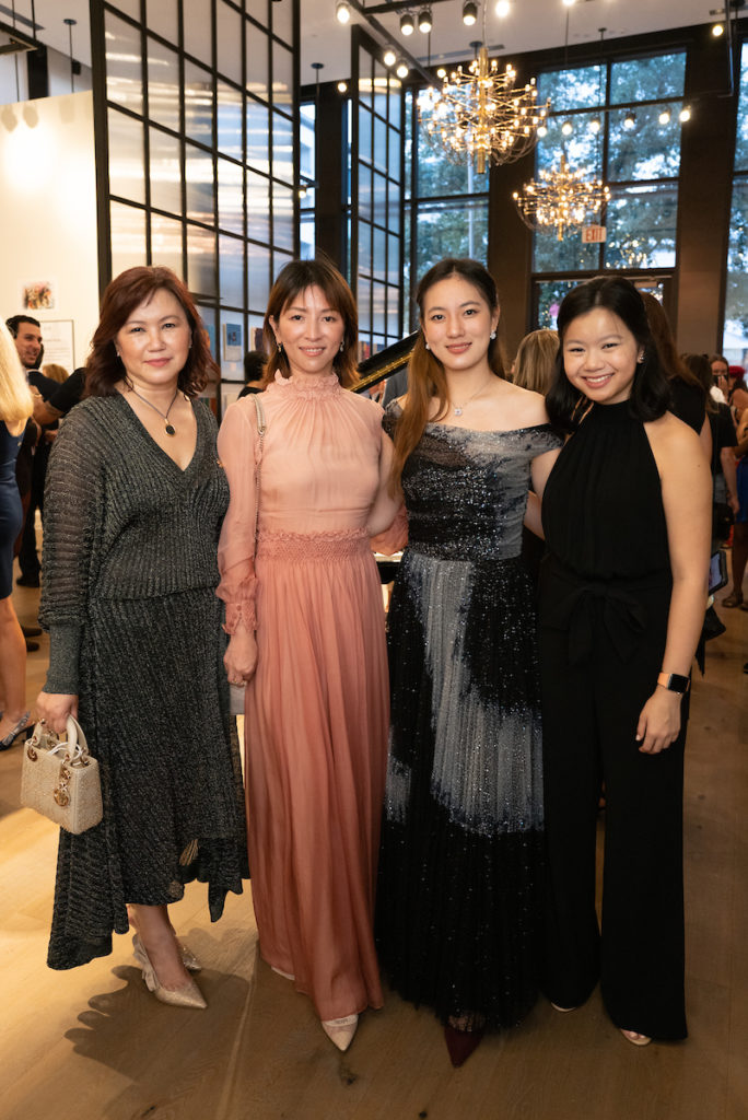 Tammy Nguyen, Julie Le, Giao Duong,  Julie Nguyen  (Photo by Daniel Ortiz)