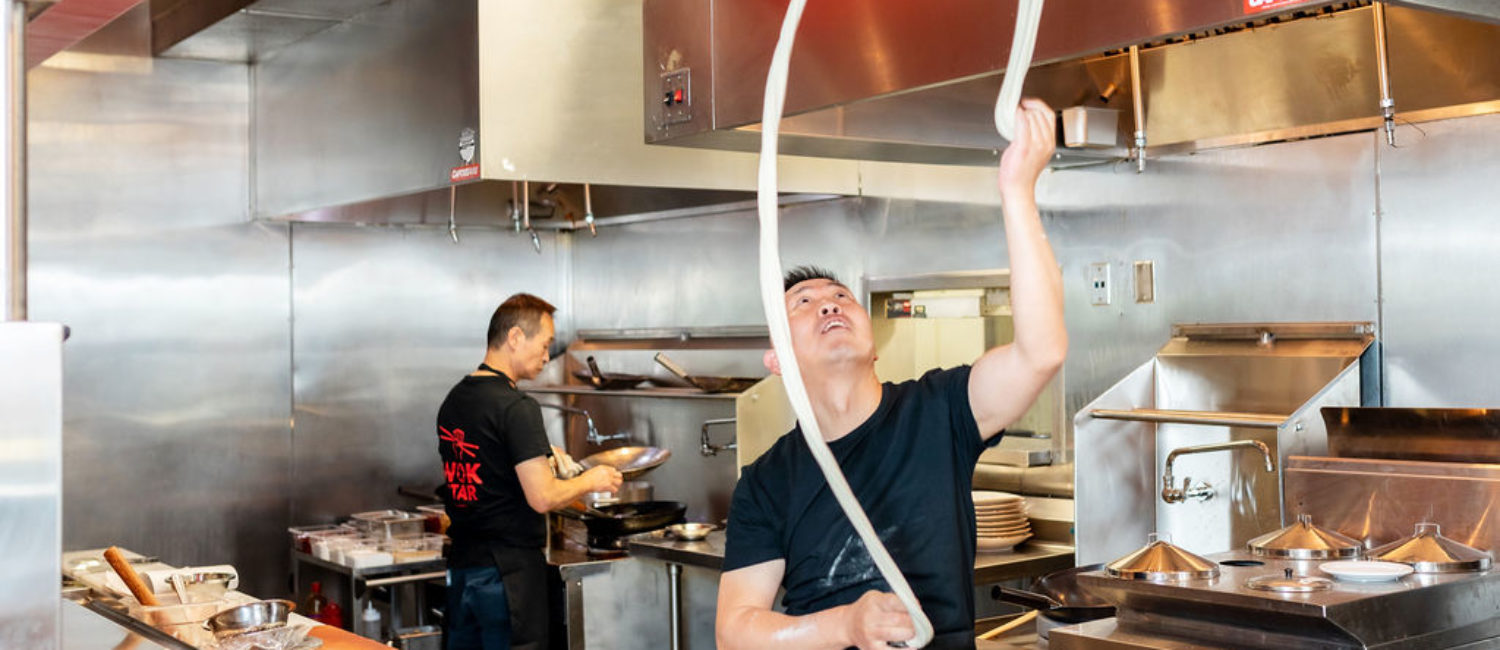 wok star chinese review Chef Charlie Zhang providing some noodle pulling entertainment (Photo by Monika Normand)