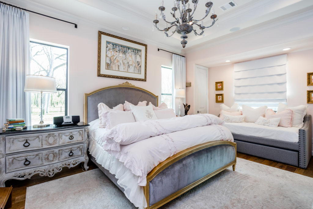 Your bedroom is your inner sanctum, and deserves nothing but the best when it comes to comfort, warmth, and calm.
