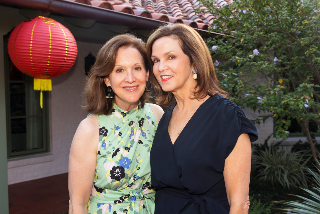 Carolyn Hudson and Lindy Penny at the 2021 Mah Jongg Play Day benefitting Tarrant Area Food Bank in Fort Worth, Texas. (Photo by/Sharon Ellman)