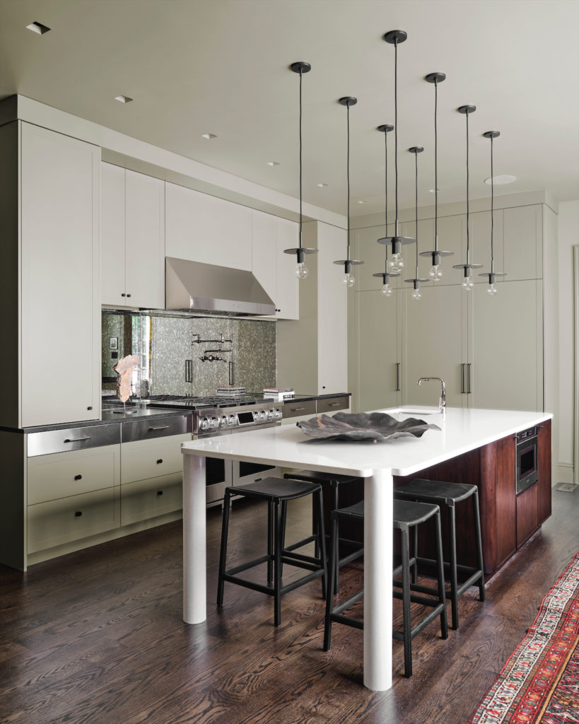 A Georgian-inspired kitchen by Studio 6F (Photo by Stephen Karlisch)