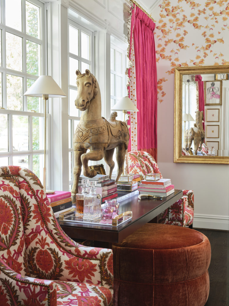 A vibrant family retreat by A. Lance Design (Photo by Stephen Karlisch)