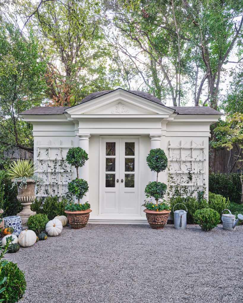 A lush outside garden. (Photo by Stephen Karlisch)