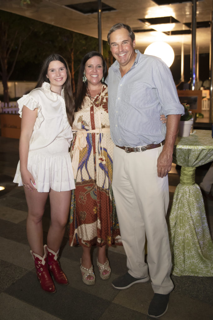 Margo Washburne, Heather & Ray Washburne  (Photo by Tamytha Cameron)