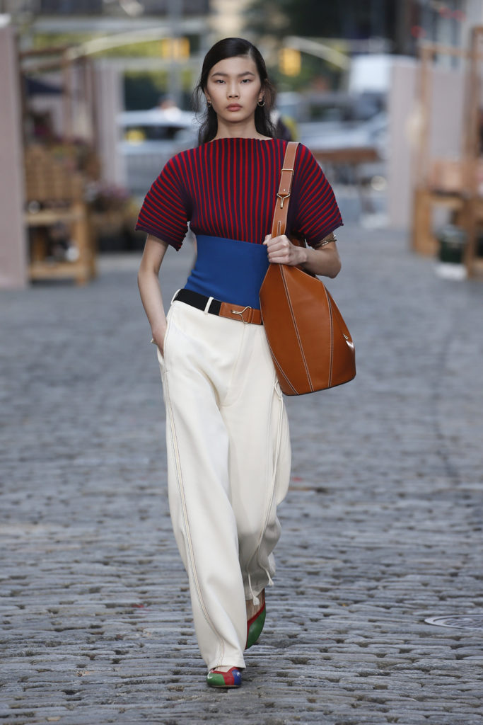 Tory Burch Gives a Heartfelt Tribute to a Pioneering Women's Designer — Claire McCardell Gets a Moment Tory Burch Gives a Heartfelt Tribute to a Pioneering Women's Designer — Claire McCardell Gets a Moment