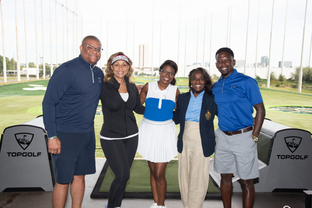 Reginald & Dana Lillie, Chelsi Yates, Clarease Yates and Phillip Yates at the Foundation for Teen Health fundraiser at Top Golf Katy. (Photo by Alexander's Fine Portrait Design)