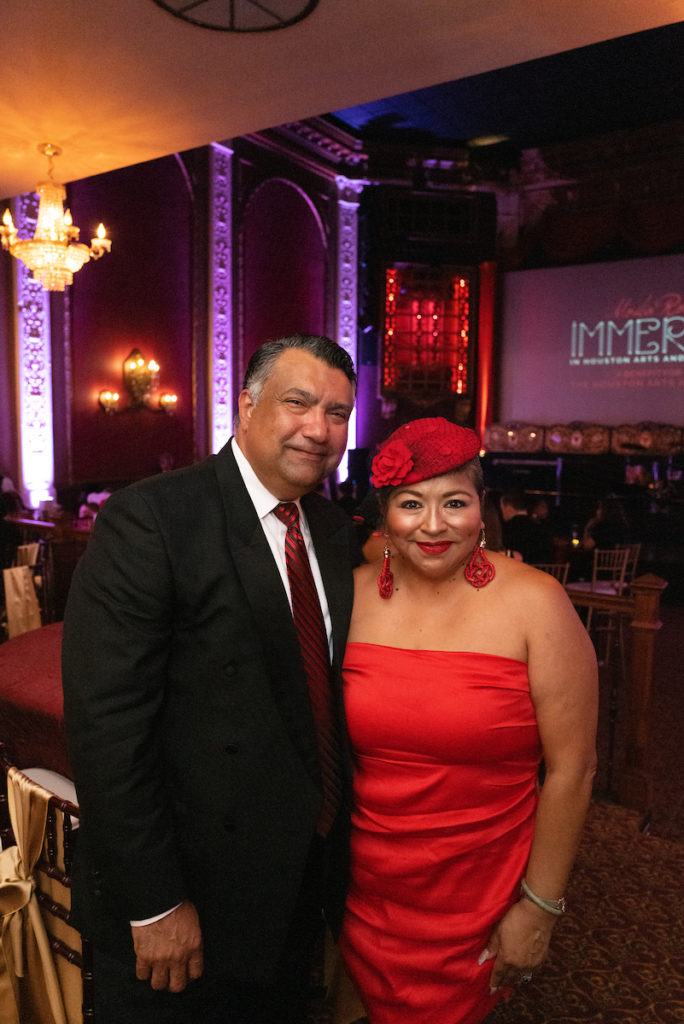 Saul & Lisa Valentin at the Houston Arts Alliance Moulin Rouge themed gala at the Majestic Metro theater. (Photo by Daniel Ortiz)