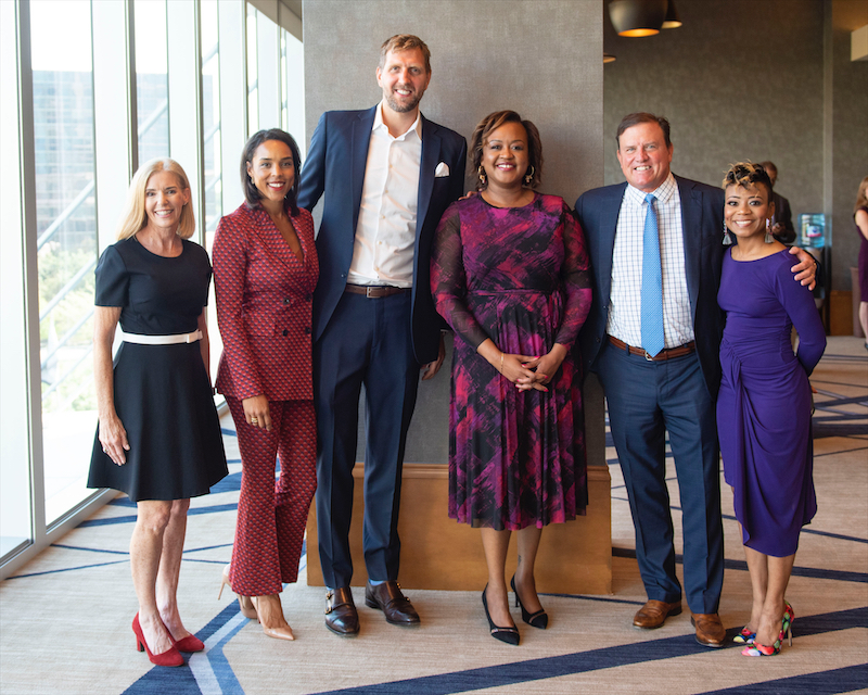 Luncheon Co-Chair Jan Osborn, ProtectHER Award recipients Jessica and Dirk Nowitzki, NFNL CEO Bianca Davis, Honorary Chair Charlie McKinney, Luncheon Co-Chair Trina Terrell-Andrews (Photo by Tamytha Cameron)