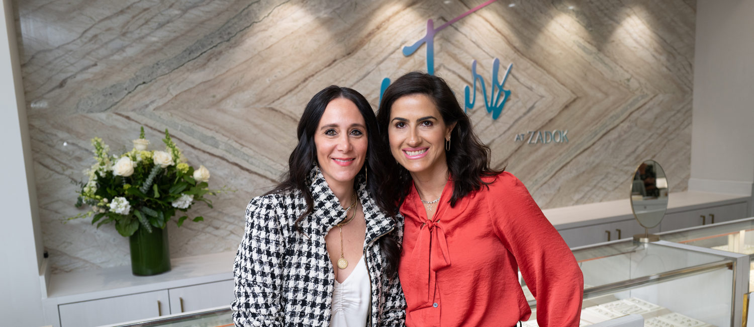 Amy Zadok, Lisa Zadok (Photo by Daniel Ortiz)