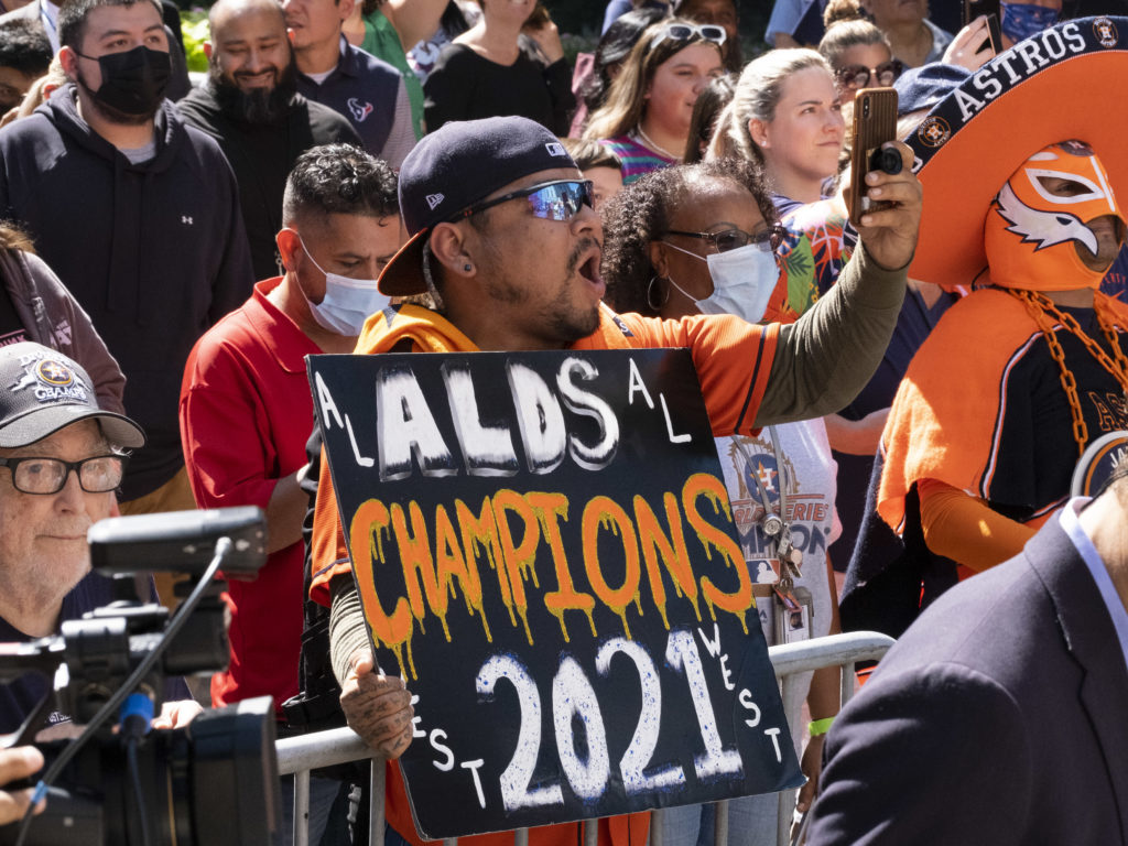 Astros fans let their feelings be known at the City Hall pep rally. (Photo by F. Carter Smith)