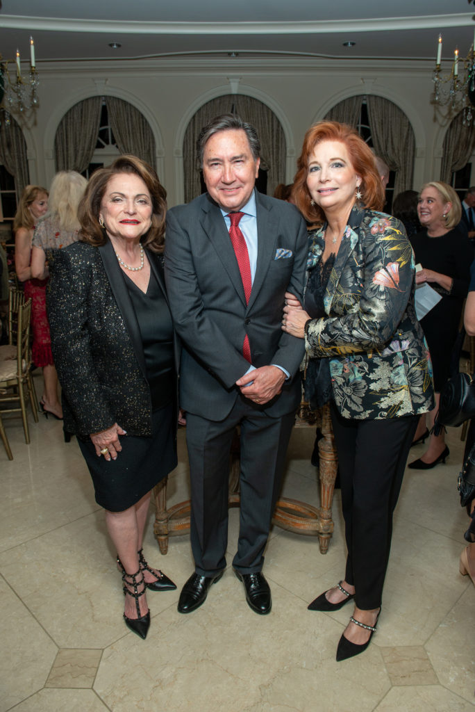 Beth Wolff, Denis & Susan DeBakey at The American Hospital of Paris Foundation dinner. (Photo by Jacob Power)
