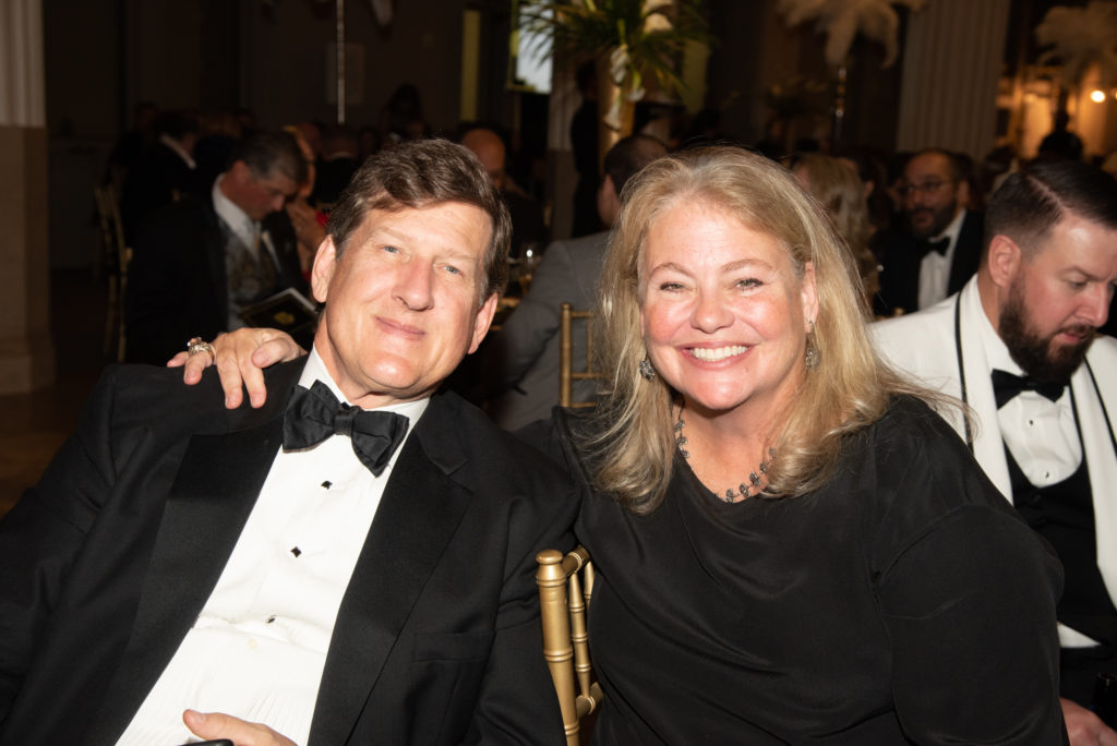 Geoff & Shelley Bracken at the Children's Museum Houston Great Gatsby gala (Photo by Alexander's Fine Portrait Design)