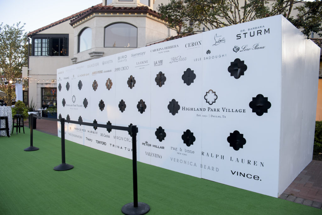 The gifting wall for guests to try their luck. (Photo by Bruno, Snap the Picture)