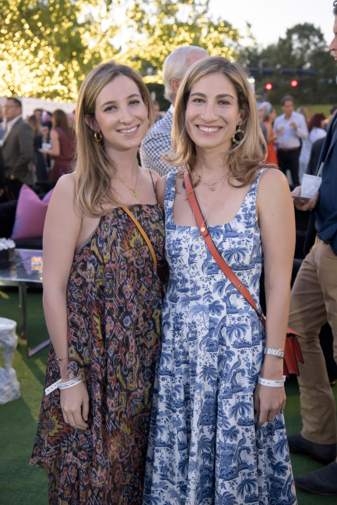 Hilary Fagadau McCluskey, Hannah Fagadau (Photo by Bruno, Snap the Picture)