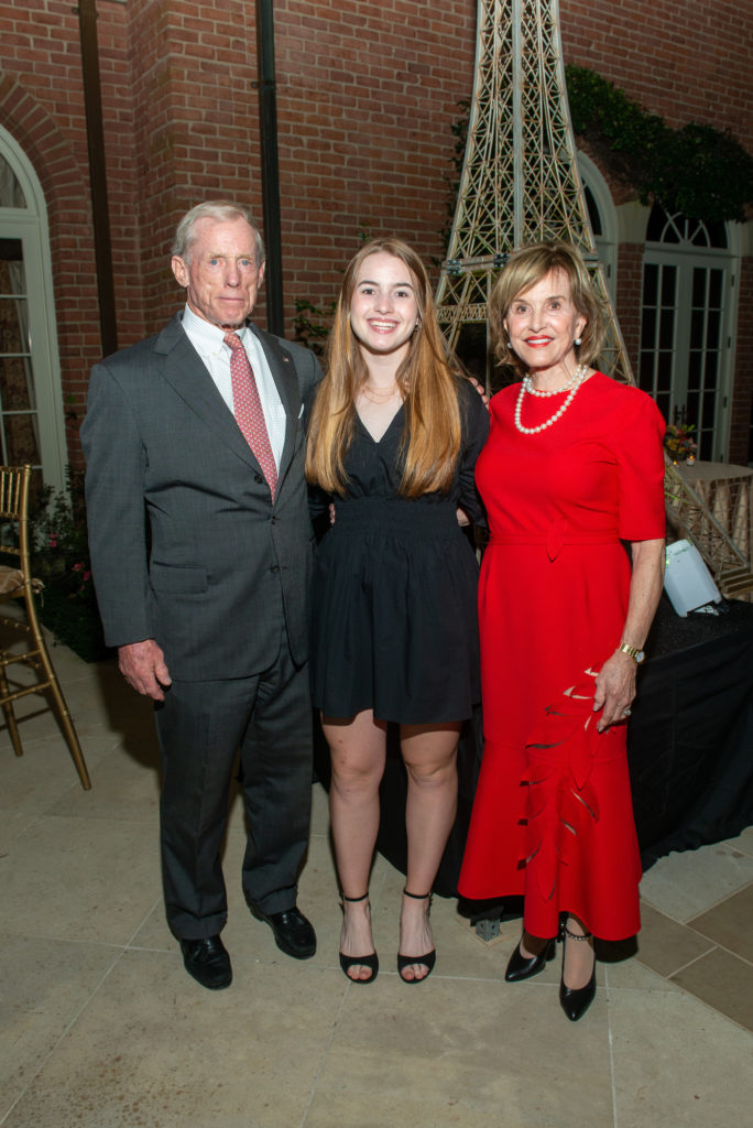 Max Chapman, Eloise Chapman, Donna Josey Chapman at The American Hospital of Paris Foundation dinner in their home. (Photo by Jacob Power)
