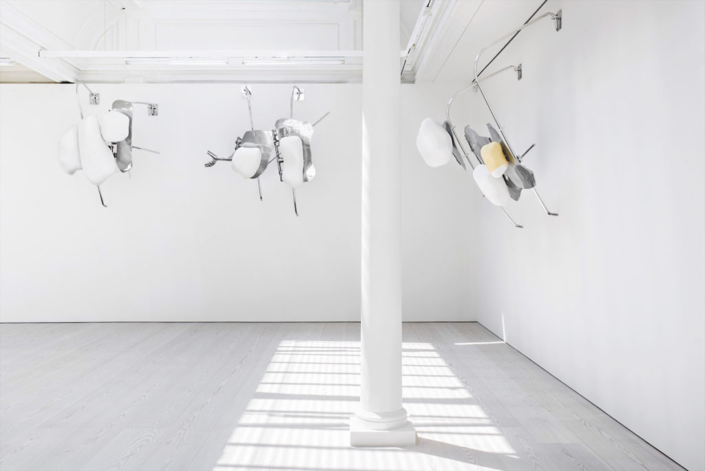 Nairy Baghramian's "Scruff of the Neck", 2016, at Marian Goodman Gallery, London. (photo by Thierry Bal) 