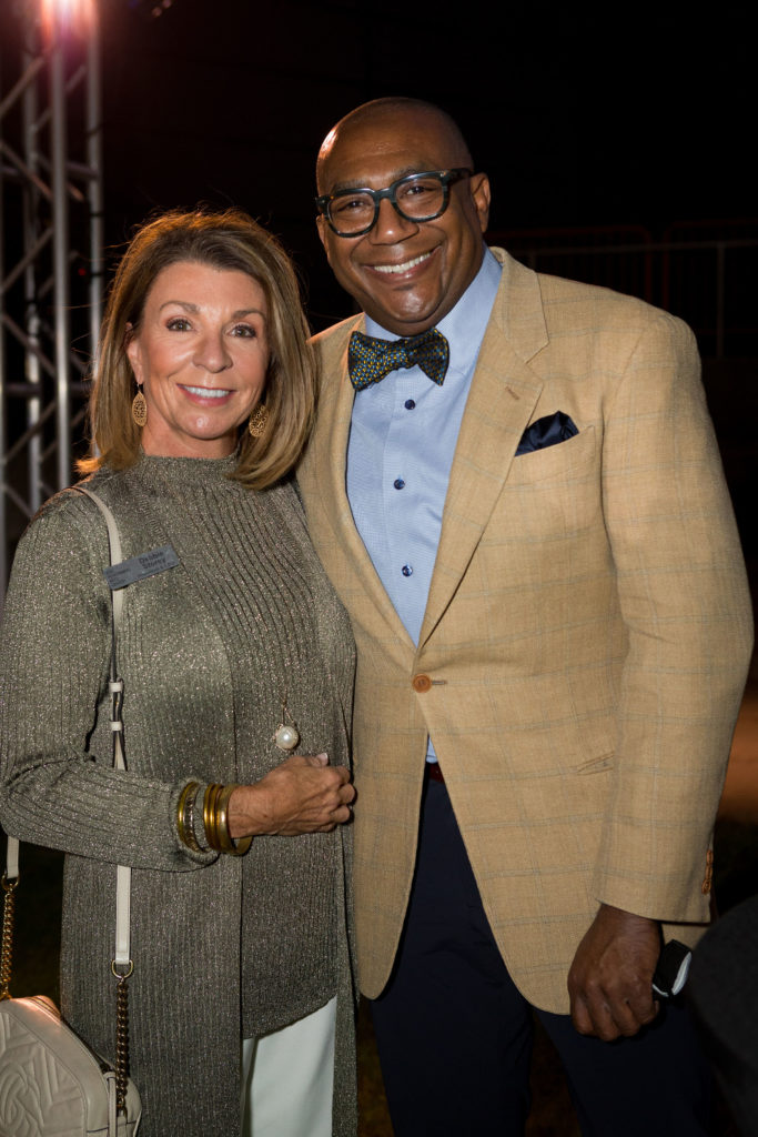 Debbie Storey, Terry Loftis (Photo by Gary Donihoo F8 Studio)