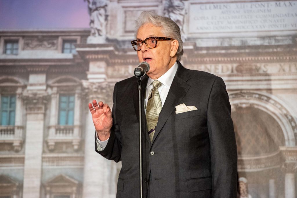 Victor Costa sings Italian love songs at the Italian Cultural & Community Center La Dolce Vita Luncheon held at River Oaks Country Club. (Photo by Michelle Watson (CatchLightGroup.com))