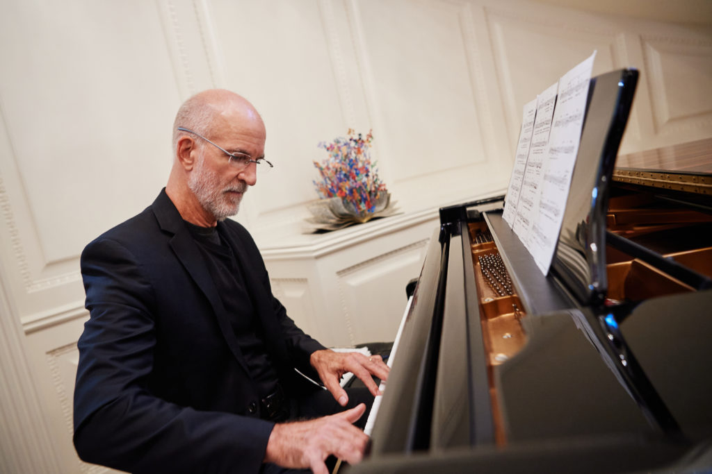 The entertainment at Sunrise Manor. (Photo by Jonathan Zizzo)